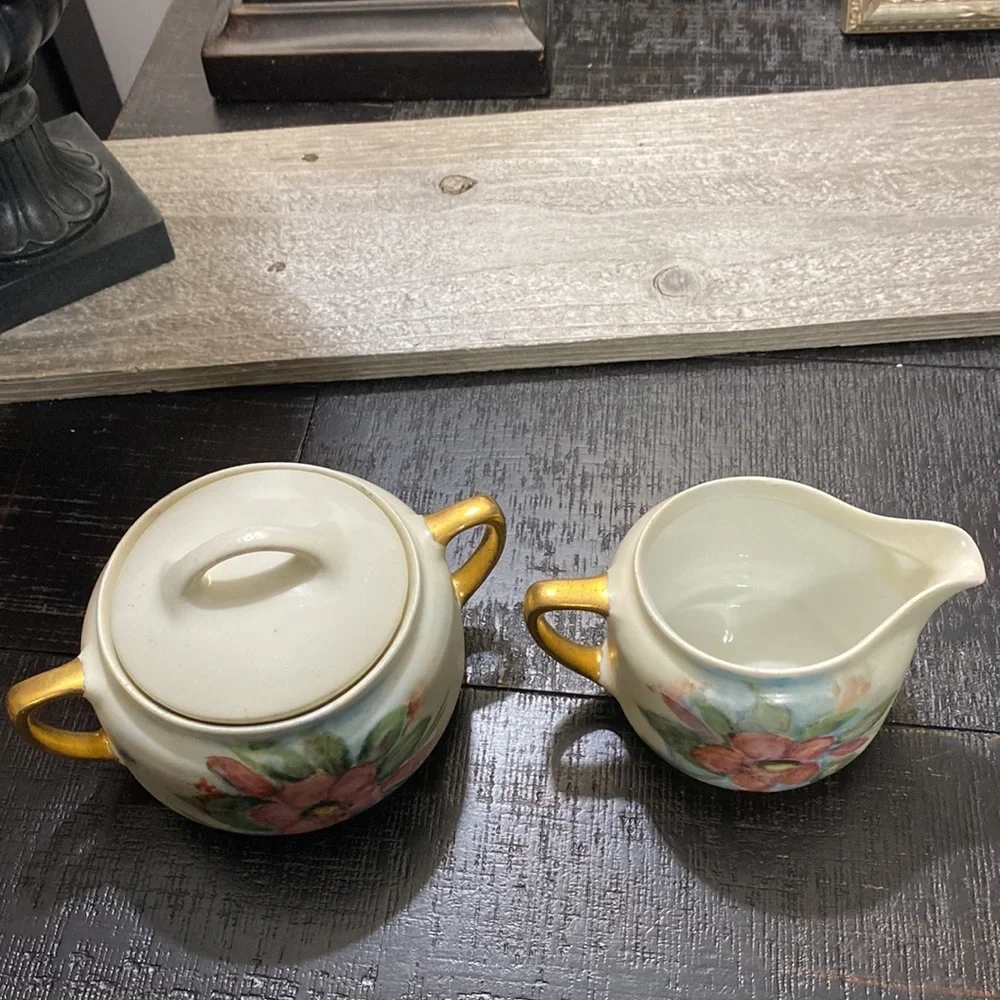 Antique KPM Silesia Floral Sugar and Creamer Set with Gold Handles! - Picture 2 of 7